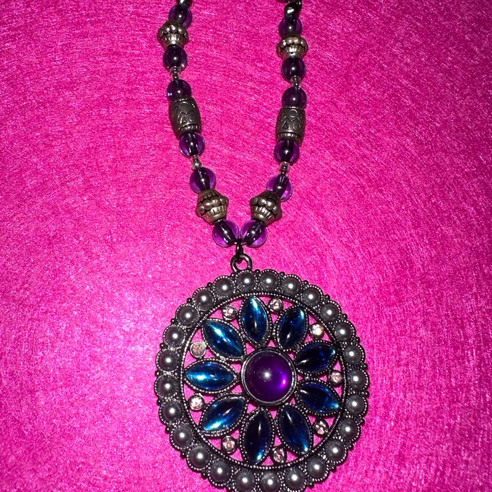 Medallion Beaded Flower Pendant Elegant Blue And Purple with chain